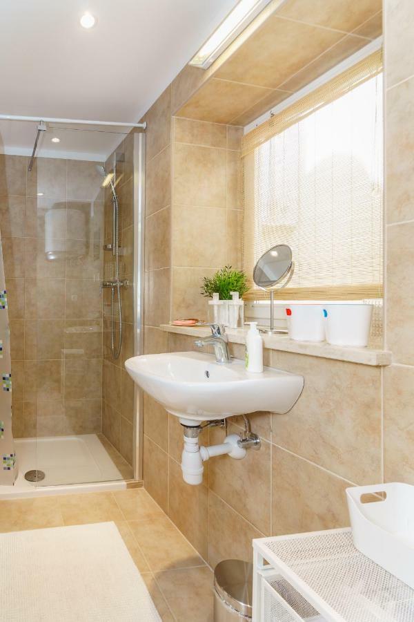 روفينج Felix Apartment المظهر الخارجي الصورة